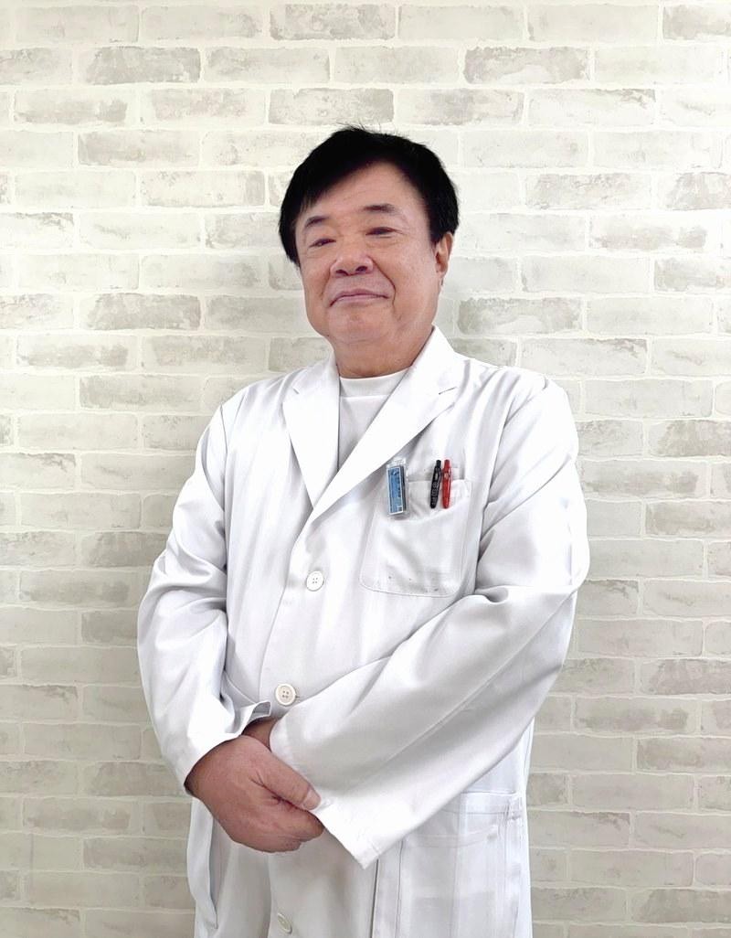 院長 赤塚東司雄